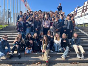 Evangelisches Gymnasium Siegen-Weidenau für weitere drei Jahre Schule:Global